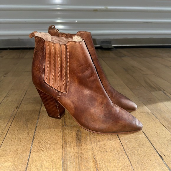 Aldo Shoes - Aldo Chelsea Ankle Boots Womens Size 9 Brown Genuine Leather Block Heel Outdoor